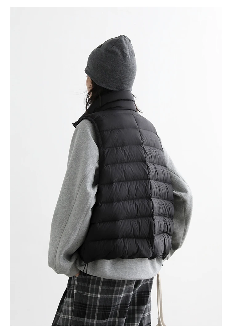 CHIC VEN New Women Down Coats Sleeveless Lightweight 90 White Duck Down Stand Up Collar Female Down Vest Autumn Winter 2026