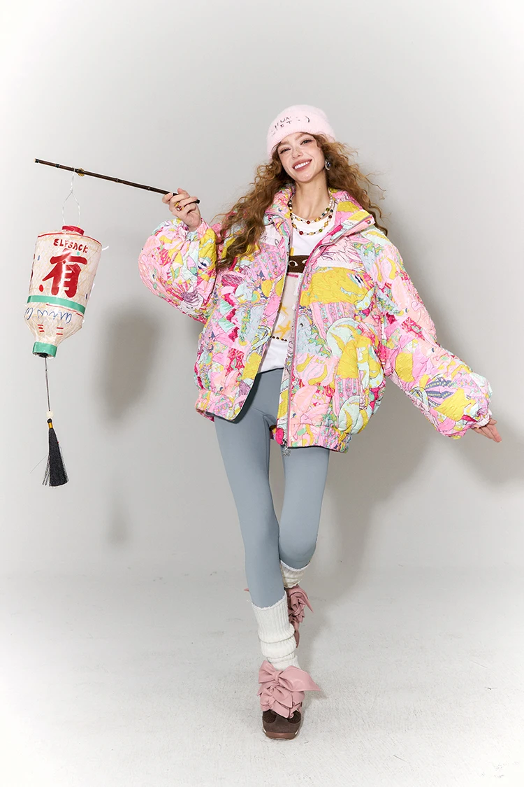 ELFSACK Y2K Anime Print Puffer Jacket Women Harajuku Kawaii Stand Collar Zip Up Oversized Winter Warm Padded Bubble Coat