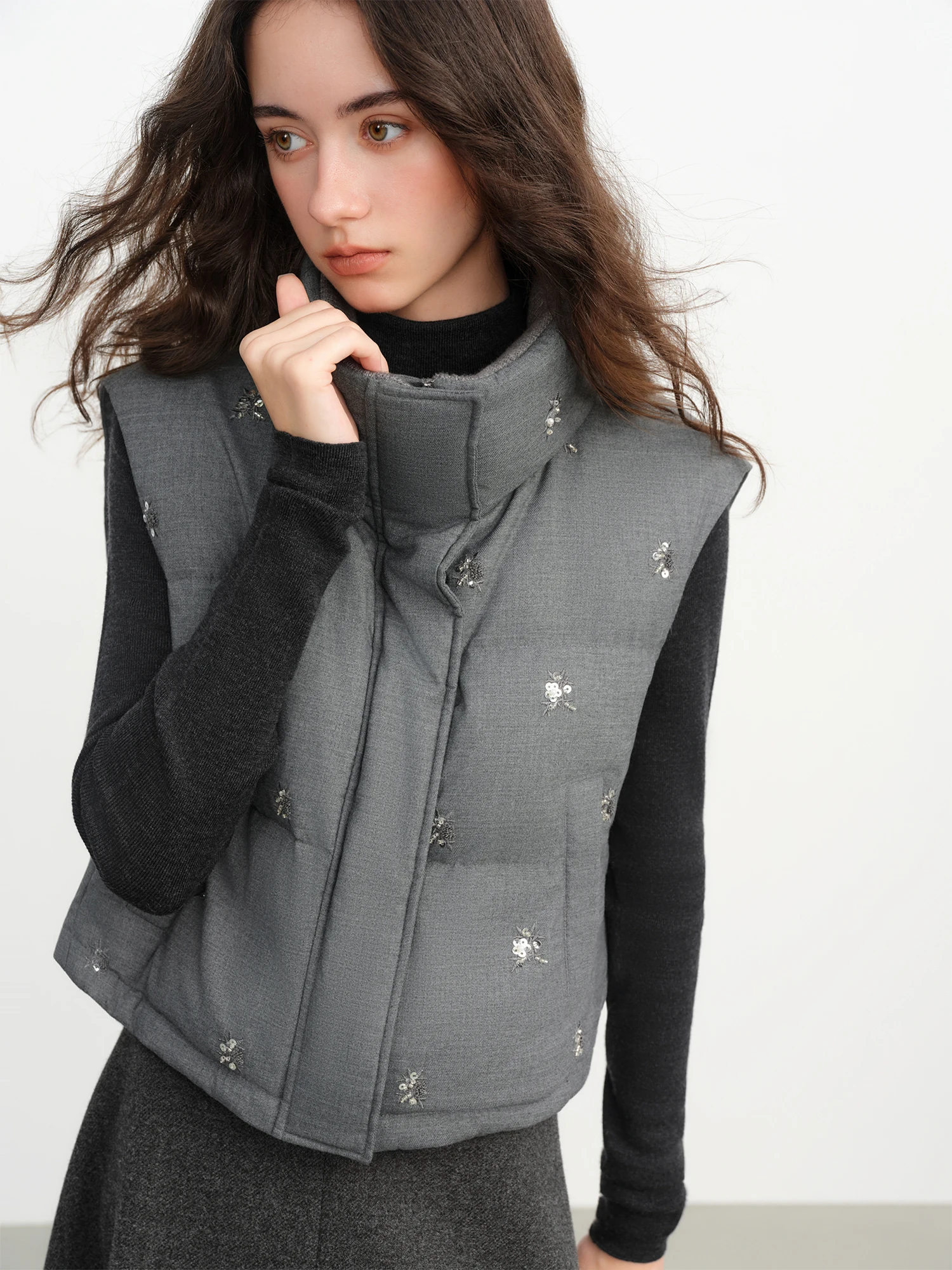 FSLE【Premium Series】Beaded Short Puffer Down Vest Women Autumn Winter Quilted Down Jacket Down Gilet Coat Outdoor Streetwear