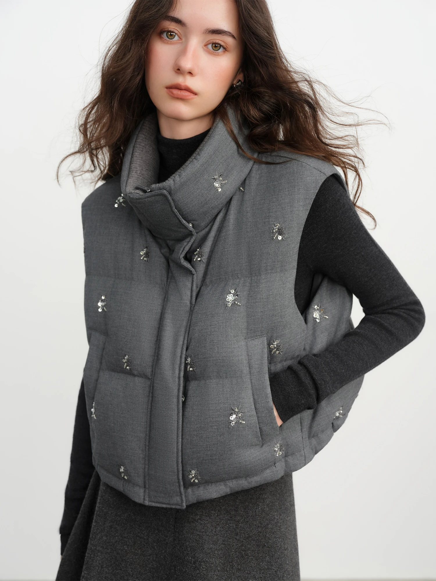 FSLE【Premium Series】Beaded Short Puffer Down Vest Women Autumn Winter Quilted Down Jacket Down Gilet Coat Outdoor Streetwear