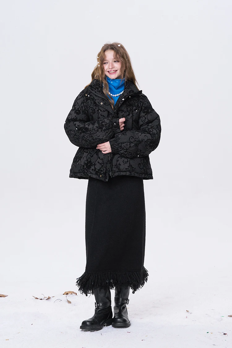 ELFSACK 2025 Puffy Down Coat Women Jacquard Embroidery Waist Gathered Gothic Royal Vintage Y2K Winter Long Puffer Jacket