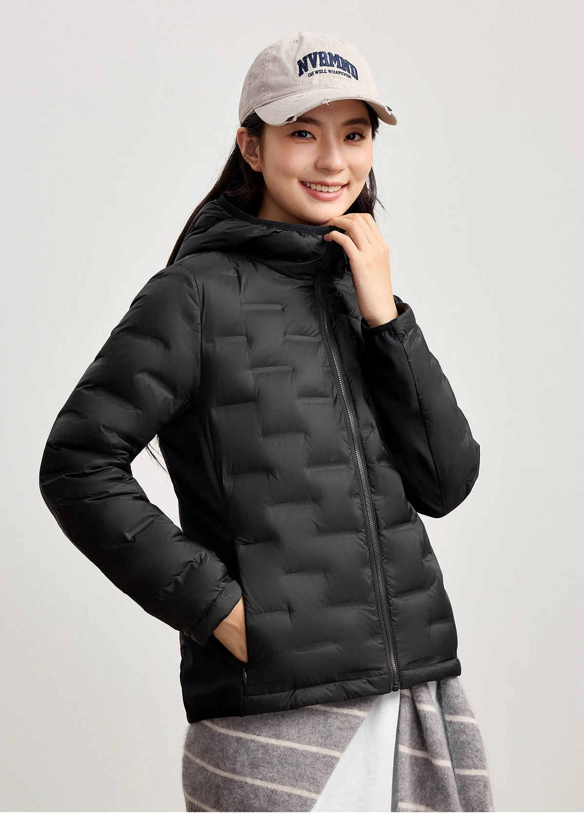 2026 Women's Winter Hooded Coat 90% Duck down Filled Ultra Light Warm Fashion Jacket Autumn Parkas Windbreaker