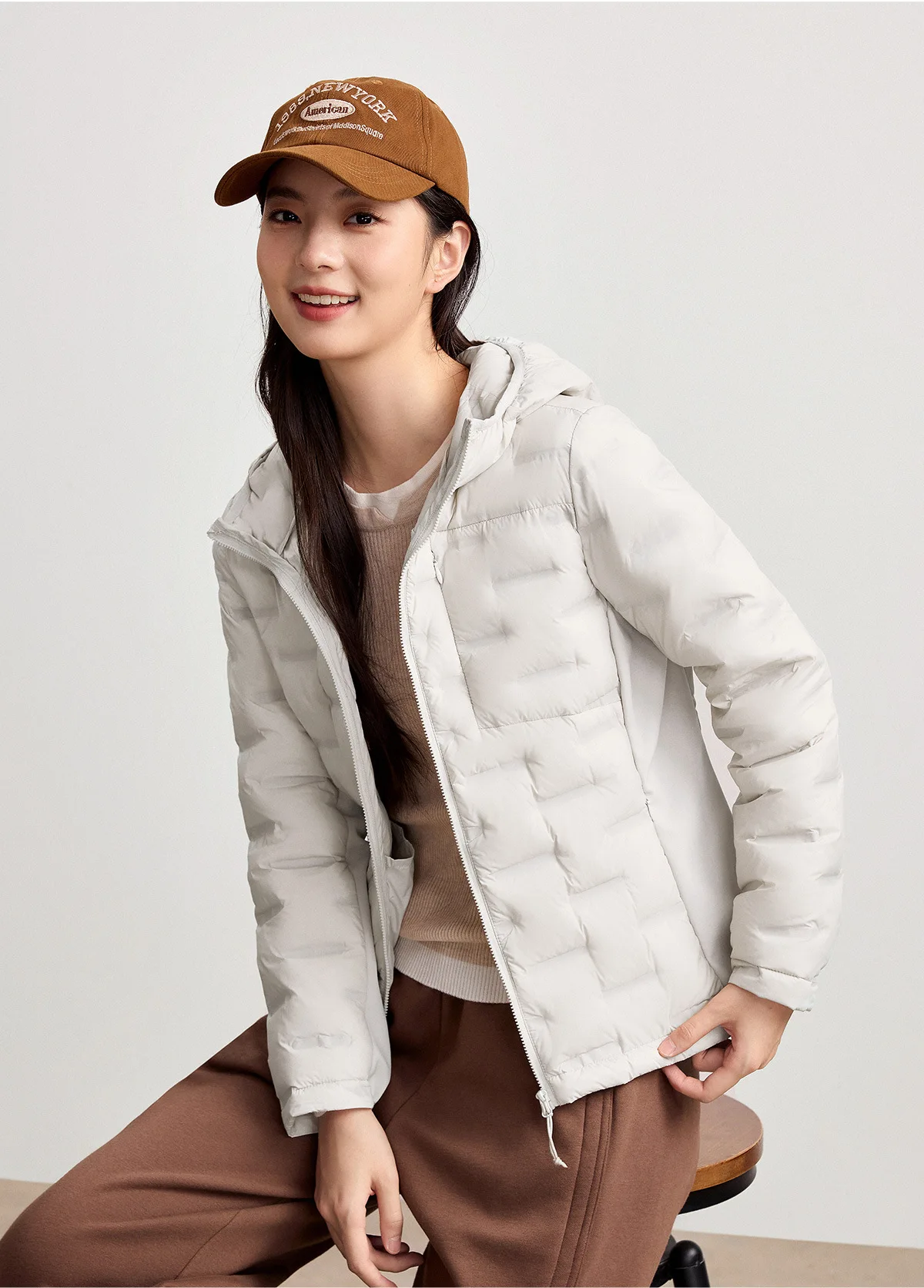 2026 Women's Winter Hooded Coat 90% Duck down Filled Ultra Light Warm Fashion Jacket Autumn Parkas Windbreaker