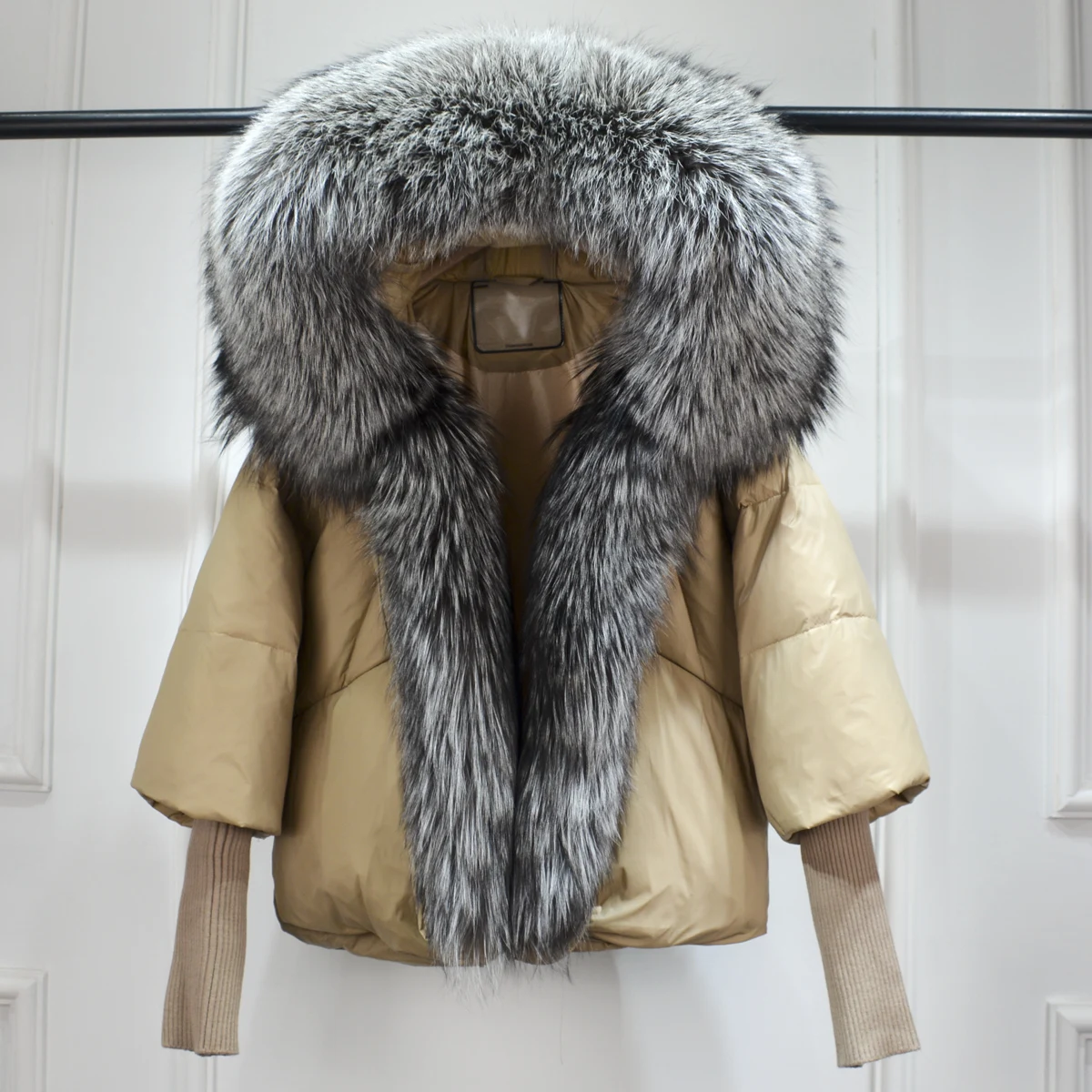 Lagabogy 2025 Winter Women Warm White Duck Down Jacket Loose Hood Puffer Coat Natural Real Fox Fur Collar Thick Luxury Outerwear