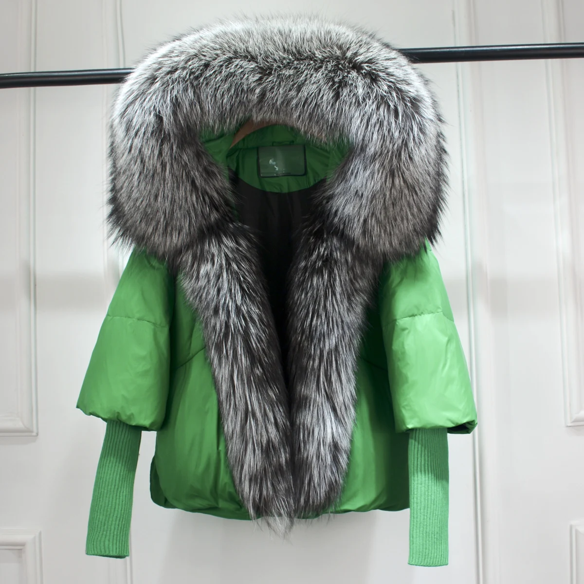 Lagabogy 2025 Winter Women Warm White Duck Down Jacket Loose Hood Puffer Coat Natural Real Fox Fur Collar Thick Luxury Outerwear