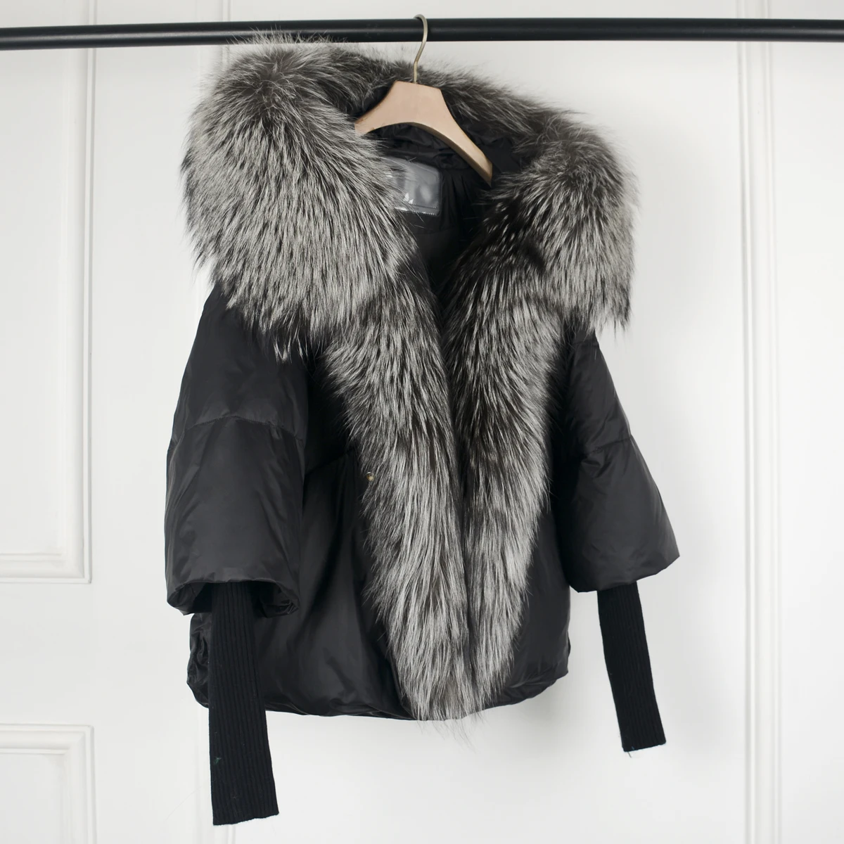 Lagabogy 2025 Winter Women Warm White Duck Down Jacket Loose Hood Puffer Coat Natural Real Fox Fur Collar Thick Luxury Outerwear