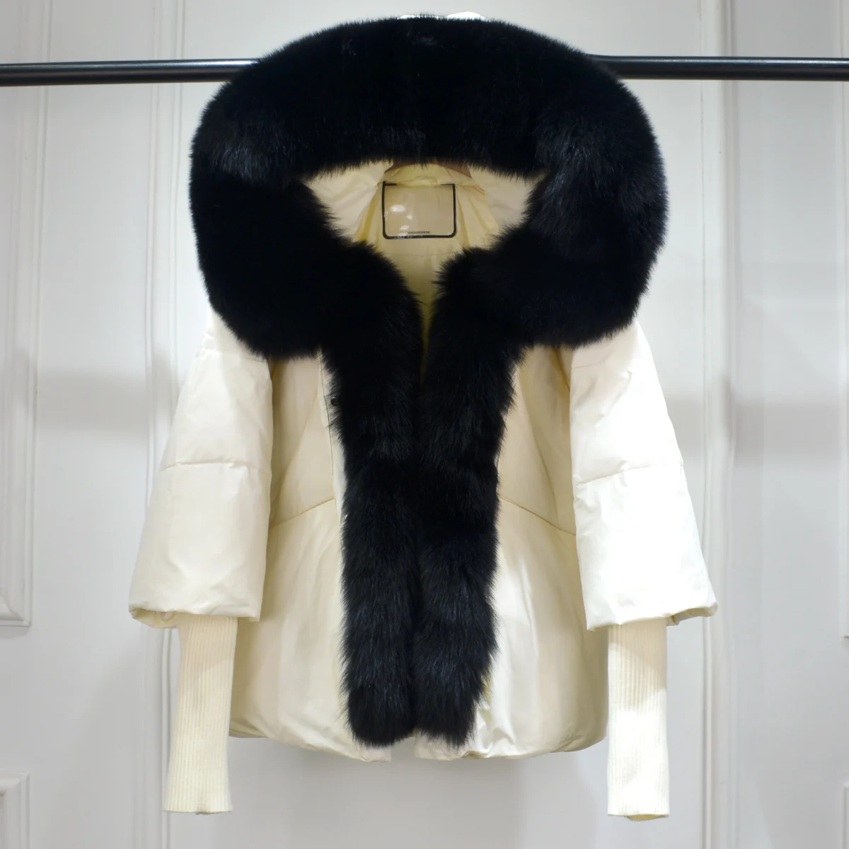 Lagabogy 2025 Winter Women Warm White Duck Down Jacket Loose Hood Puffer Coat Natural Real Fox Fur Collar Thick Luxury Outerwear