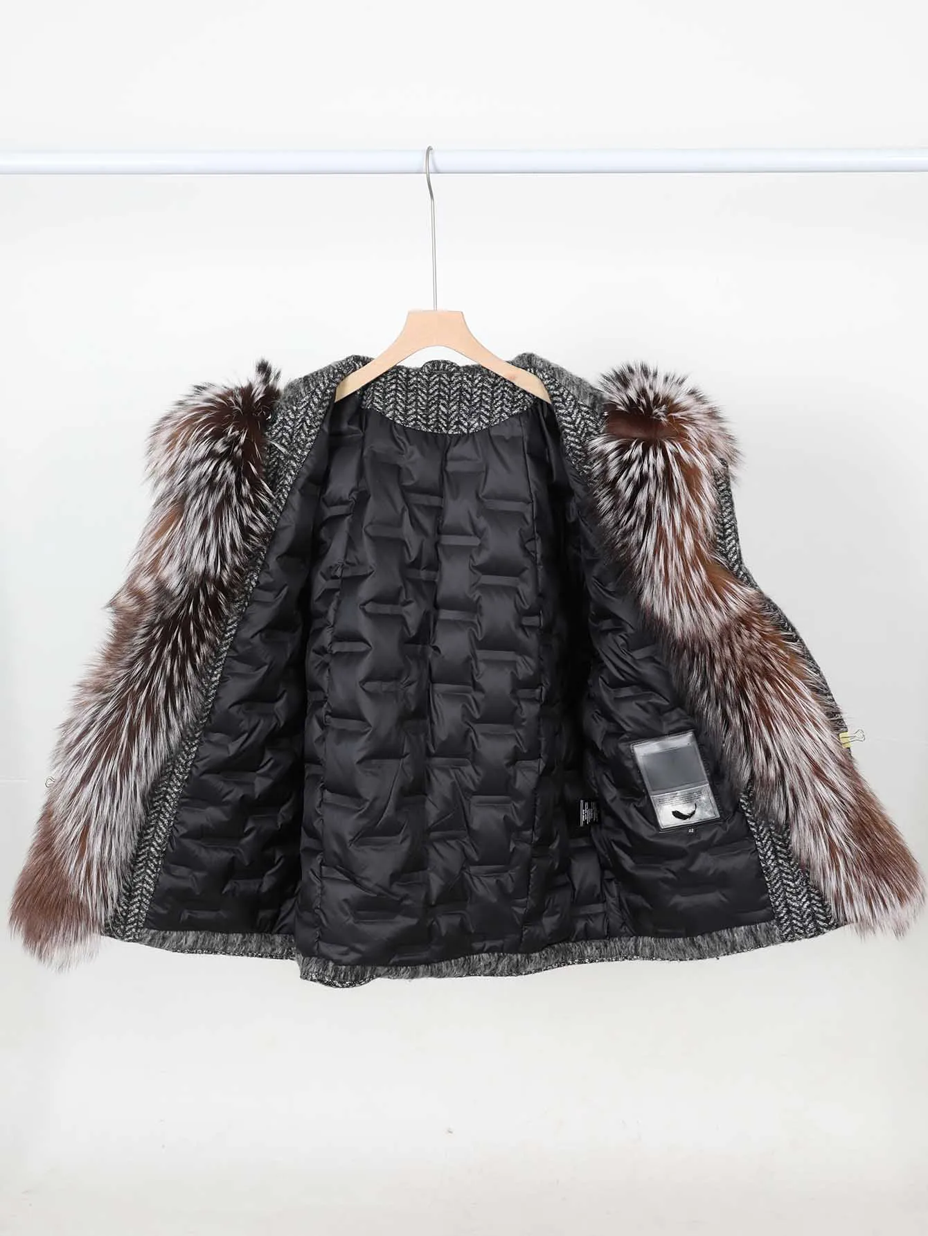Maomaokong high-end Wool fabric Luxury Women's Big Fox Fur Collar Puffer Jacket Natural Fur down Coat Winter Thickened Warm