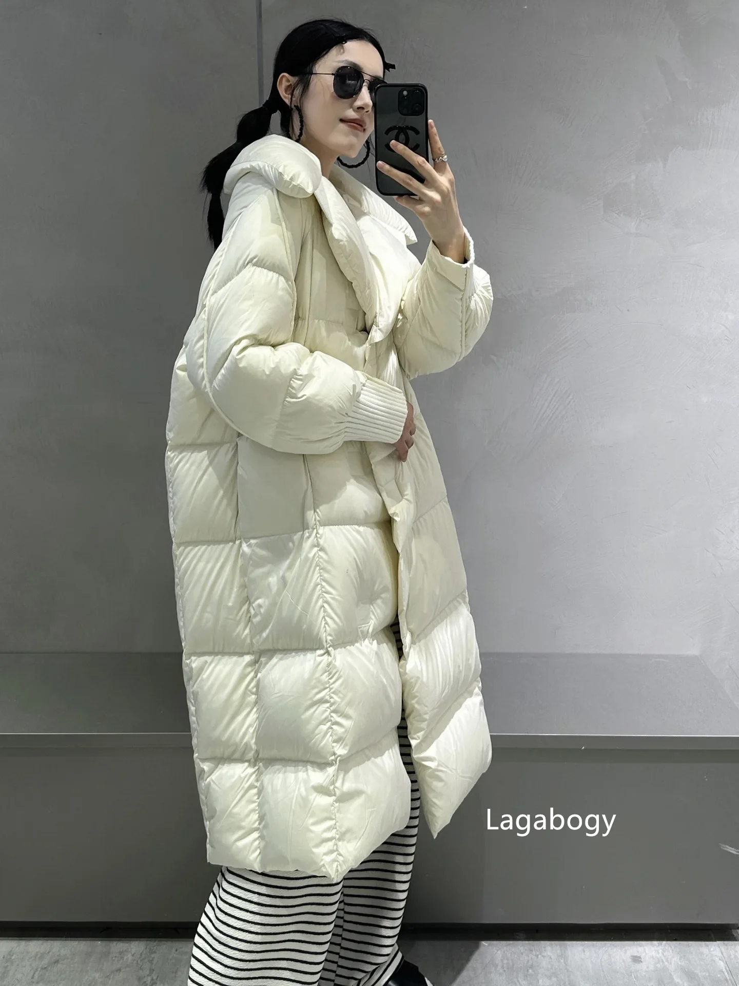 Lagabogy 2025 New Winter Women 90% White Duck Down Long Jackets Thicken Puffer Coat Female Loose Single Breasted Warm Parkas