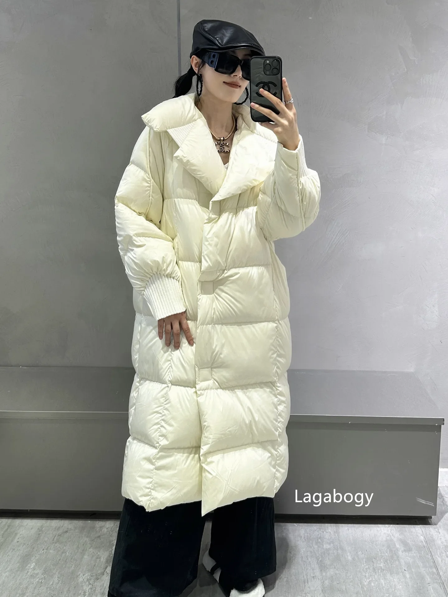 Lagabogy 2025 New Winter Women 90% White Duck Down Long Jackets Thicken Puffer Coat Female Loose Single Breasted Warm Parkas