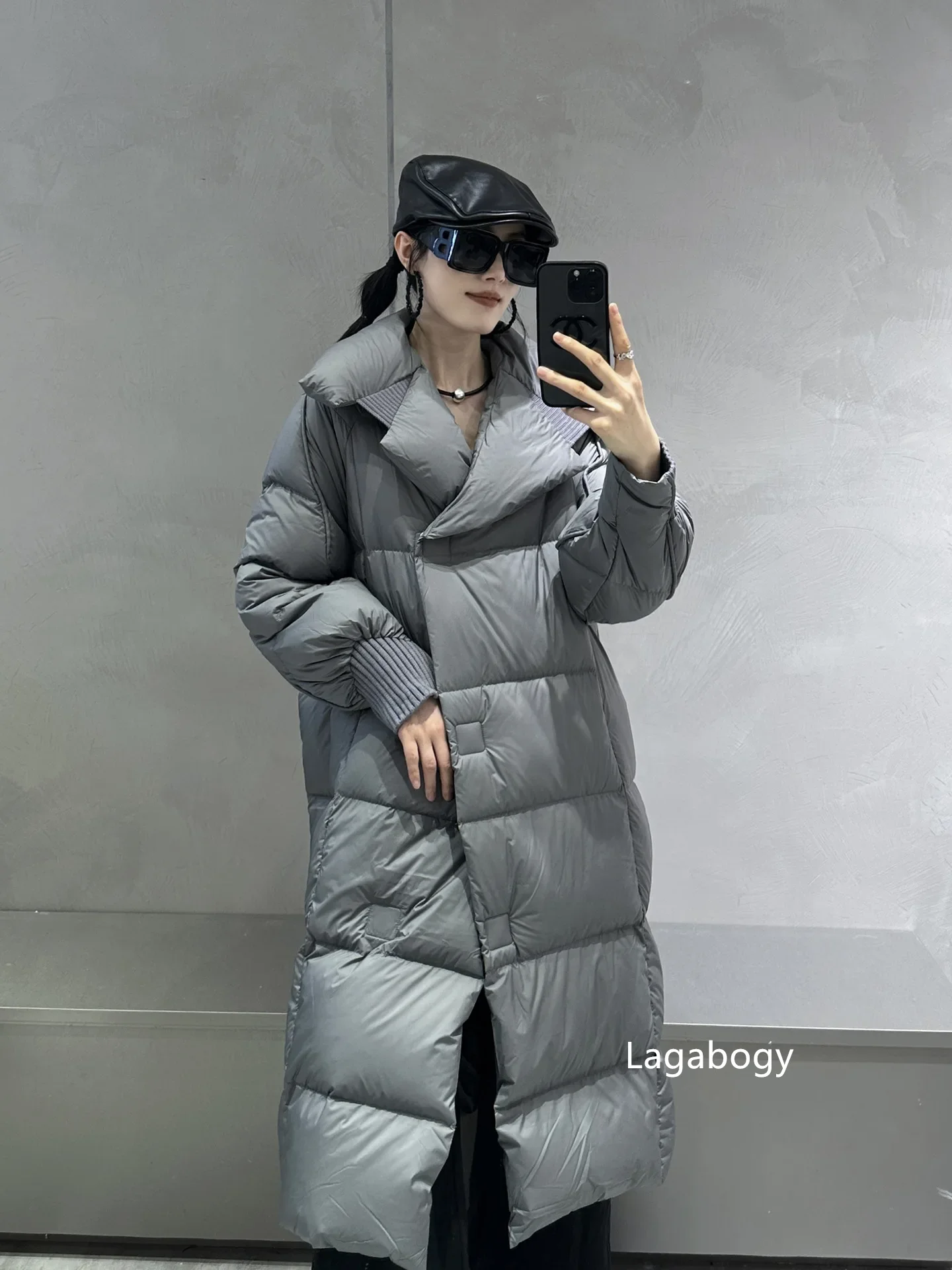 Lagabogy 2025 New Winter Women 90% White Duck Down Long Jackets Thicken Puffer Coat Female Loose Single Breasted Warm Parkas