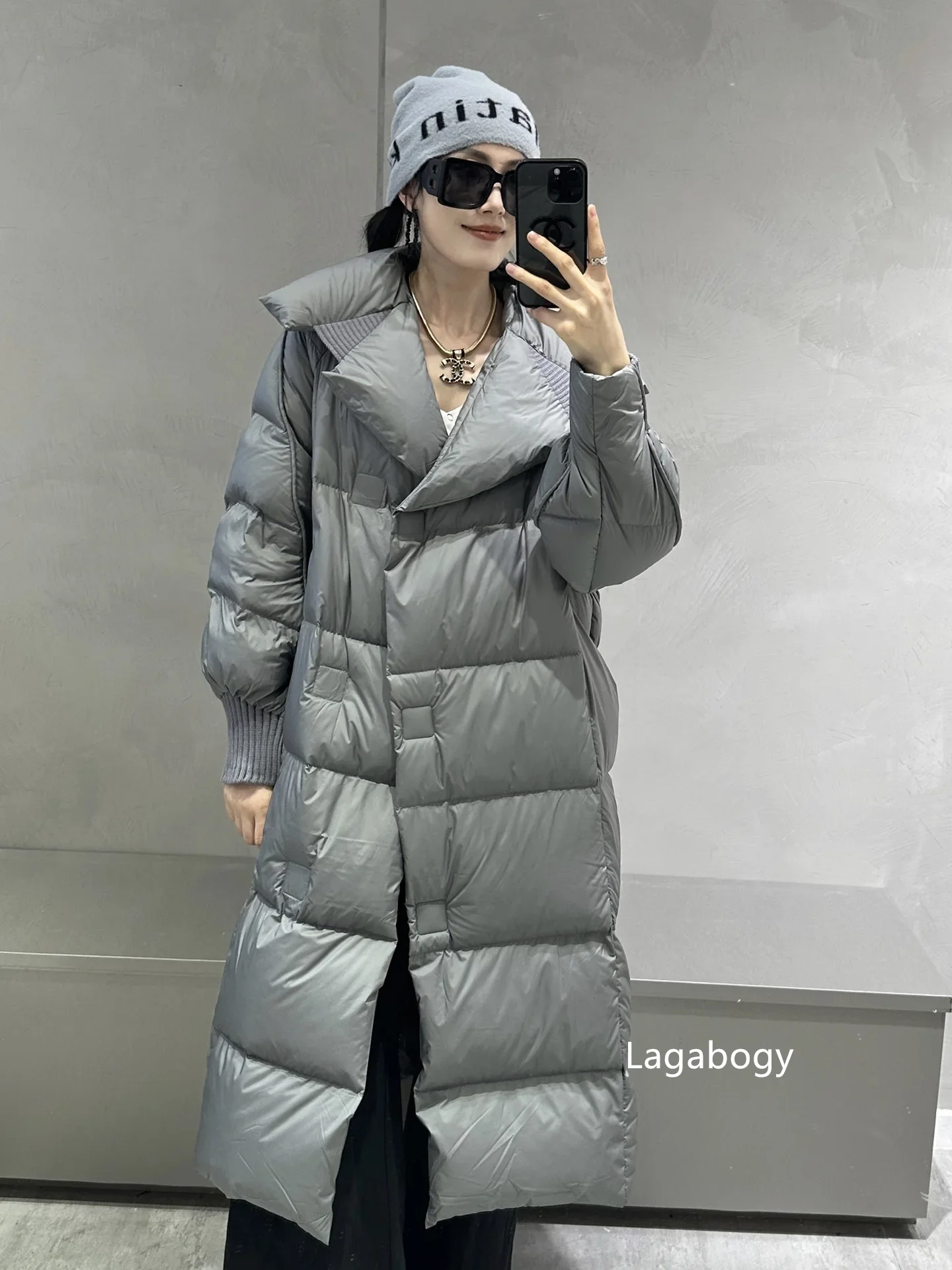 Lagabogy 2025 New Winter Women 90% White Duck Down Long Jackets Thicken Puffer Coat Female Loose Single Breasted Warm Parkas