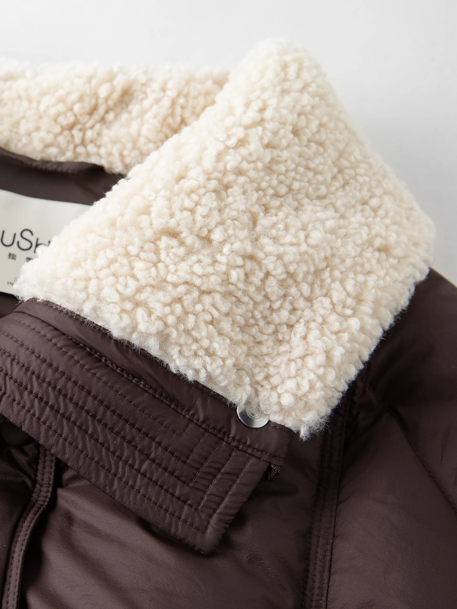 DUSHU Furry Lapel Quilted White Duck Down Coats Women Casual Daily Retro Simple Loose Short Warm Coat Contrast Color Girlish BF