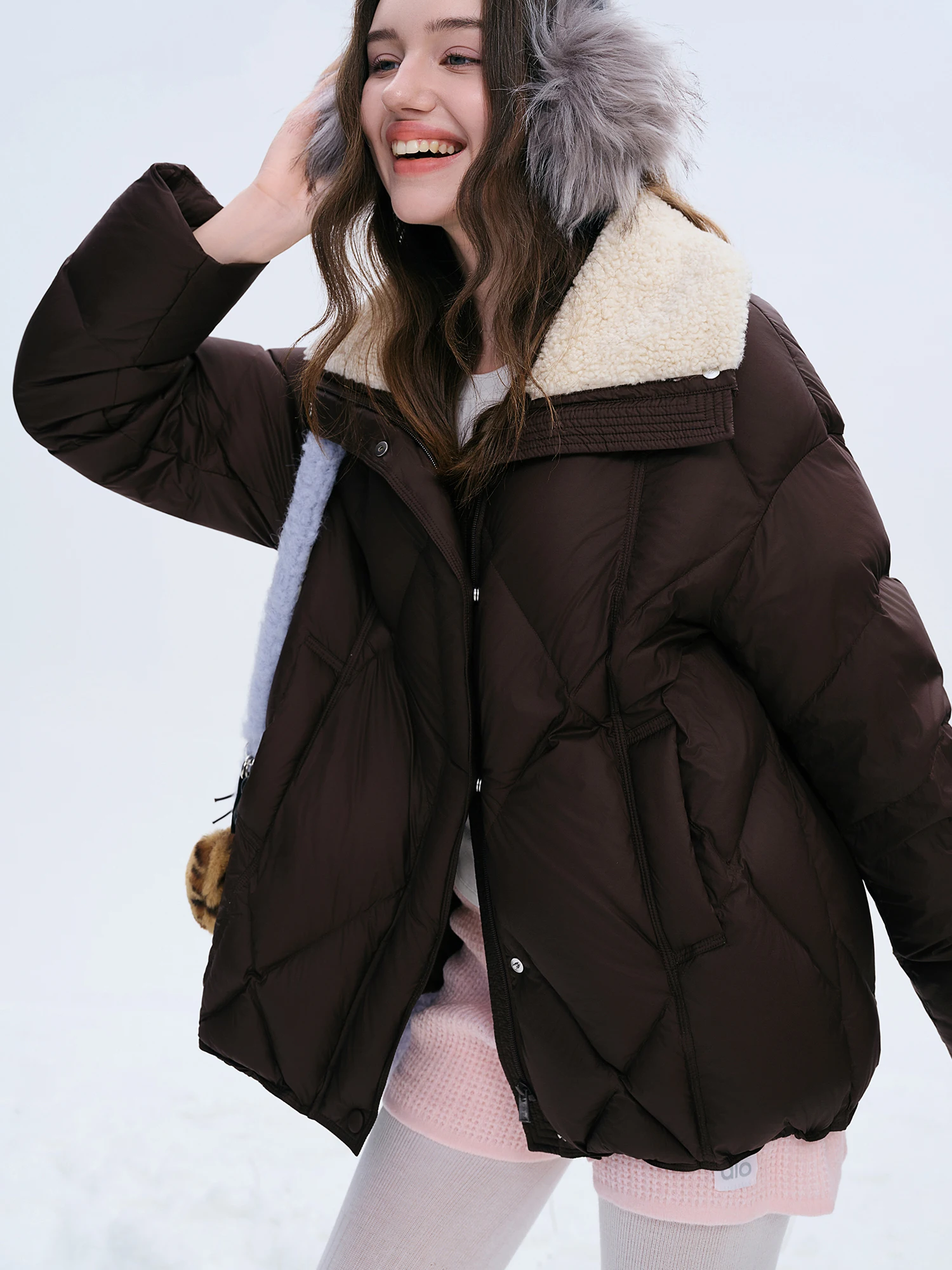 DUSHU Furry Lapel Quilted White Duck Down Coats Women Casual Daily Retro Simple Loose Short Warm Coat Contrast Color Girlish BF