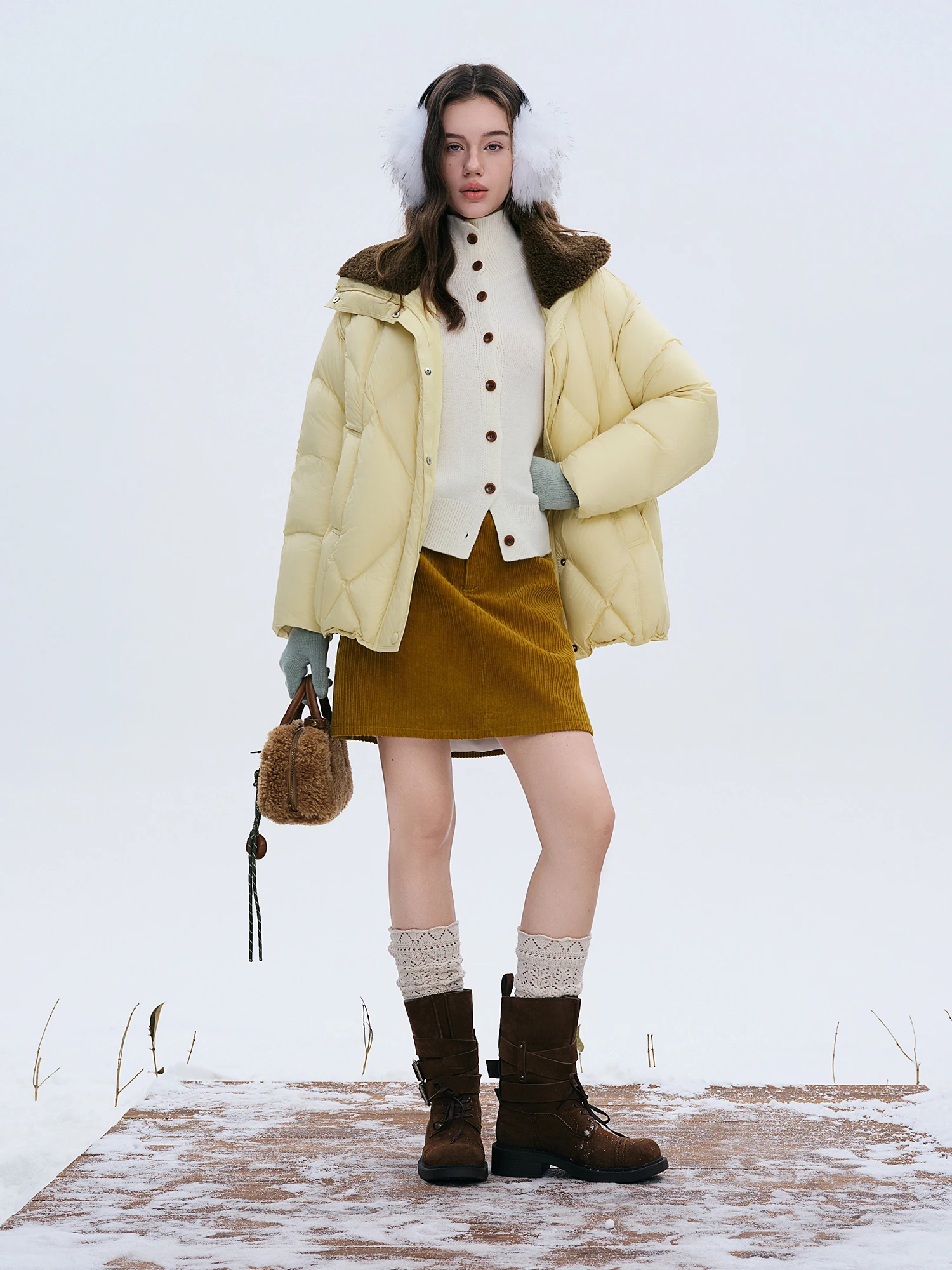 DUSHU Furry Lapel Quilted White Duck Down Coats Women Casual Daily Retro Simple Loose Short Warm Coat Contrast Color Girlish BF
