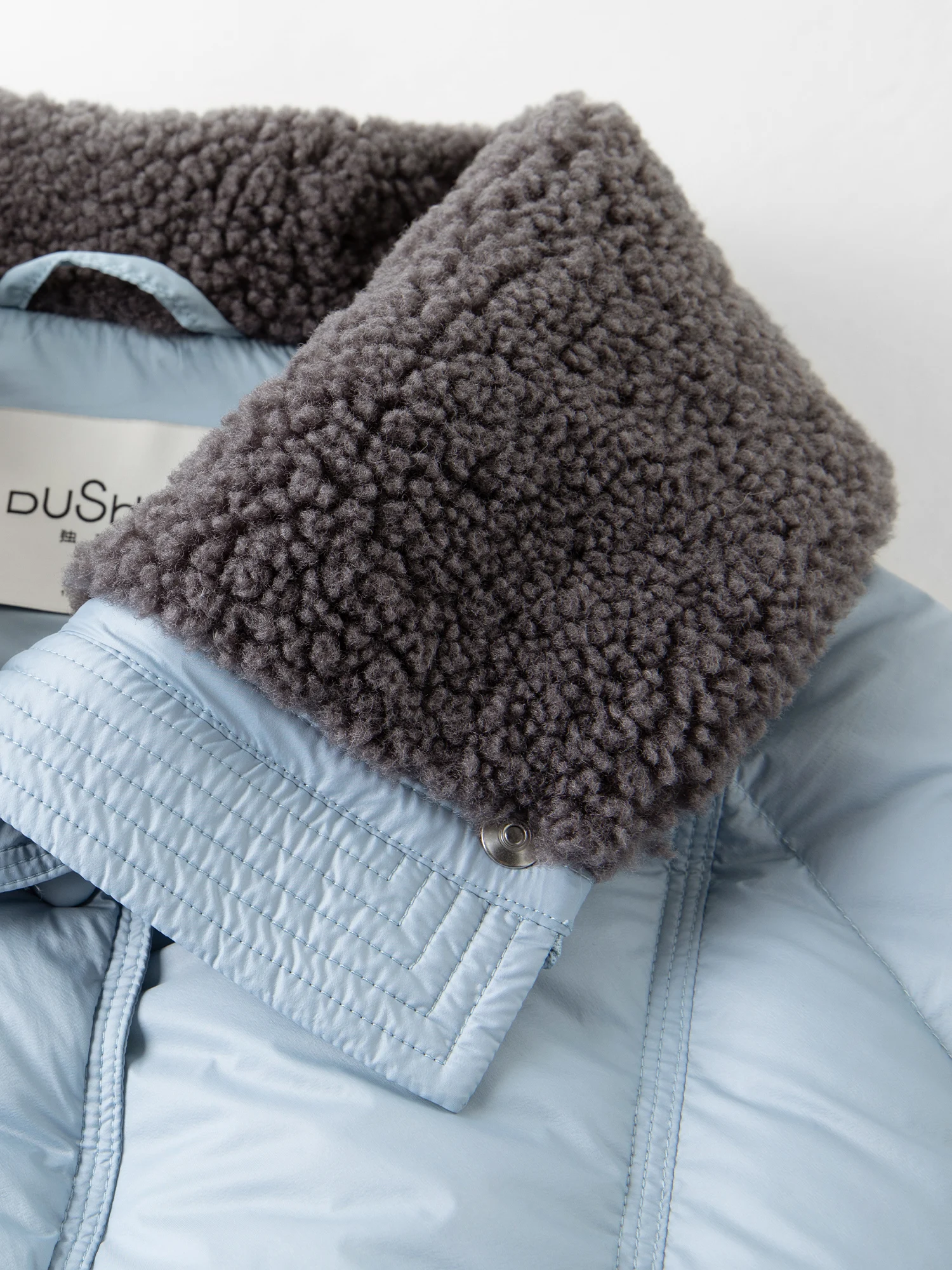DUSHU Furry Lapel Quilted White Duck Down Coats Women Casual Daily Retro Simple Loose Short Warm Coat Contrast Color Girlish BF