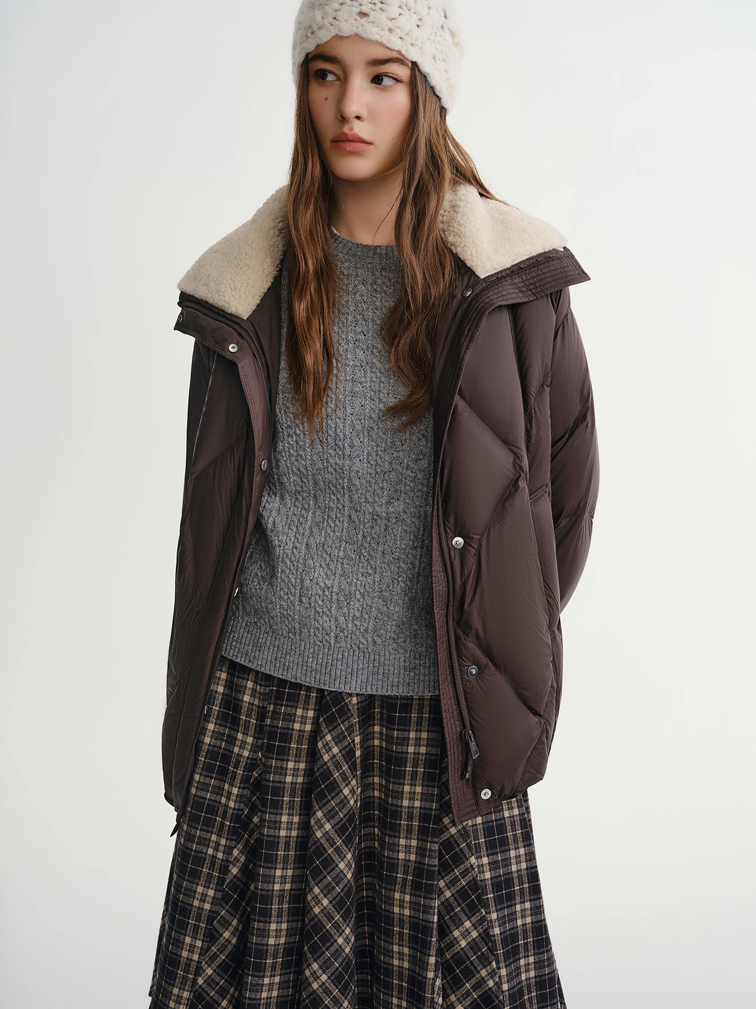DUSHU Furry Lapel Quilted White Duck Down Coats Women Casual Daily Retro Simple Loose Short Warm Coat Contrast Color Girlish BF