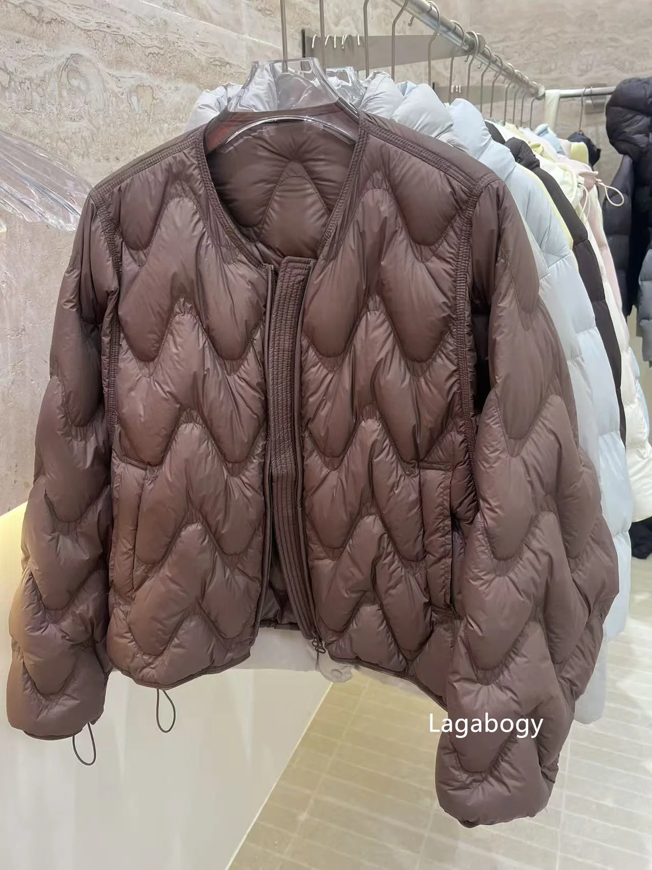 Lagabogy Women Loose Round Neck Short White Duck Down Coat Outwear Autumn Winter Lightweight Wave Quilted Puffer Jacket Female