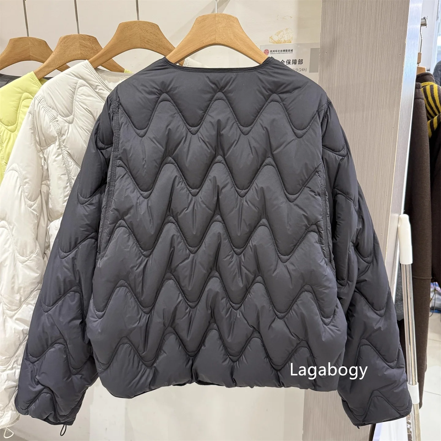 Lagabogy Women Loose Round Neck Short White Duck Down Coat Outwear Autumn Winter Lightweight Wave Quilted Puffer Jacket Female