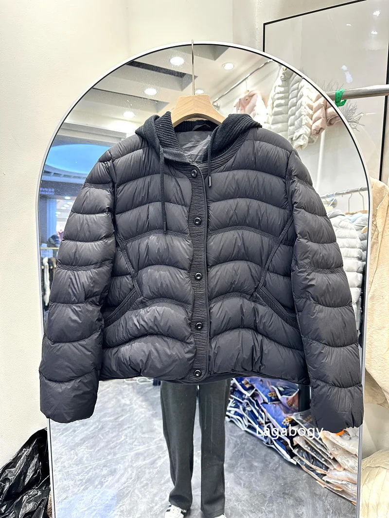 Lagabogy 2026 New Autumn Winter Women 90% White Duck Down Jacket Knitted Hooded Casual Outerwear Female Ultra Light Warm Coats