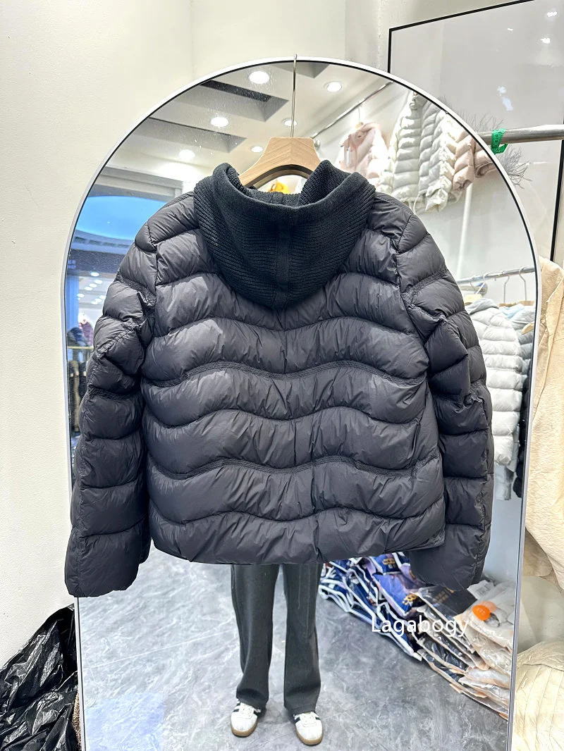 Lagabogy 2026 New Autumn Winter Women 90% White Duck Down Jacket Knitted Hooded Casual Outerwear Female Ultra Light Warm Coats