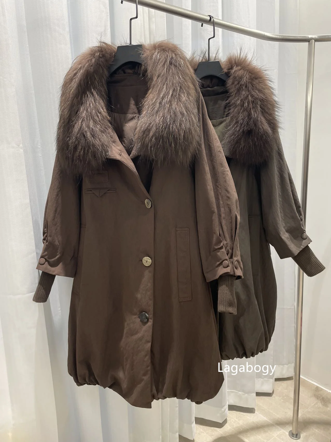 Lagabogy New Luxury Real Raccoon Fur Puffer Jacket Outerwear Women Long Thick Warm White Duck Down Jacket Female Loose Parkas