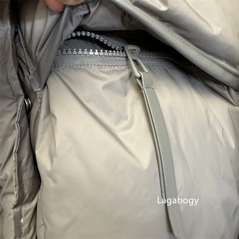 Lagabogy 2025 New Winter Women Short Parkas Warm Casual Loose  White Duck Down Coats Female Solid Oversize Soft Puffer Jacket