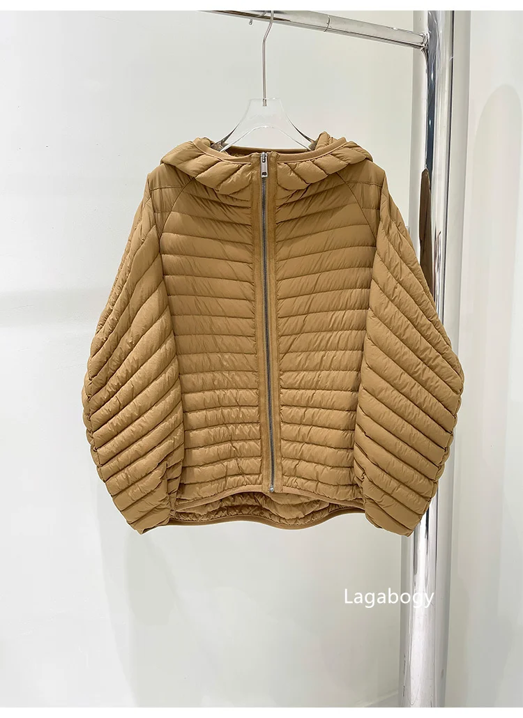 Lagabogy 2025 New Winter Short Puffer Jacket Women Ultra Light 90%White Duck Down Coat Loose Female Parka Hooded Thin Outwear