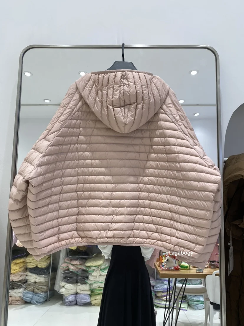 Lagabogy 2026 Winter Vintage Women Oversized Hood Puffer Jacket Female Casual Ultra Light Lantern Sleeve 90%White Duck Down Coat