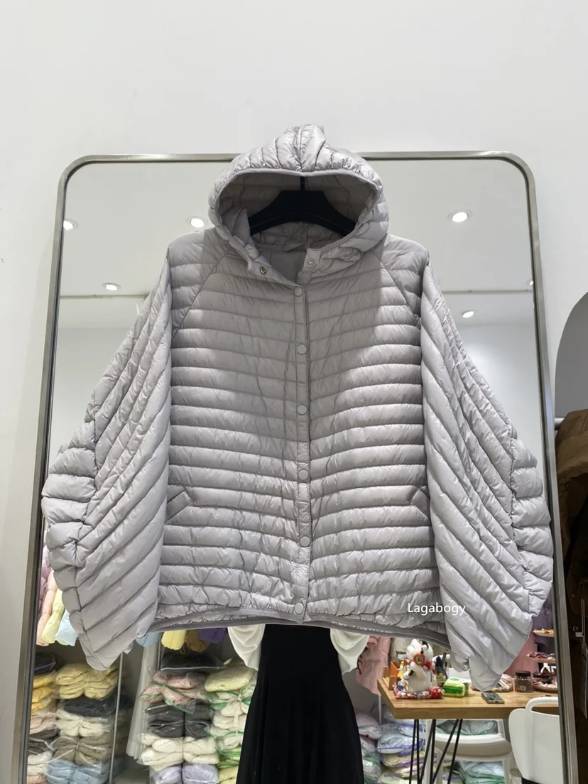 Lagabogy 2026 Winter Vintage Women Oversized Hood Puffer Jacket Female Casual Ultra Light Lantern Sleeve 90%White Duck Down Coat