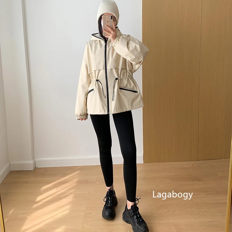 Lagabogy 2025 Autumn Winter Women Outdoor Waterproof Windbreaker Style 90% White Duck Down Jacket Female Short Loose Hooded Coat