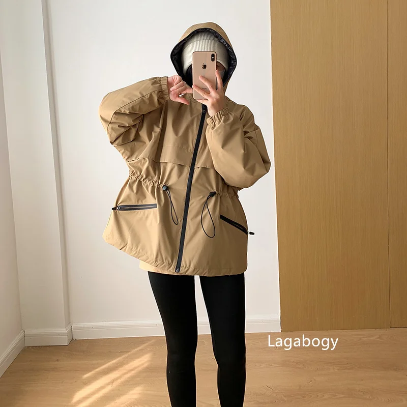 Lagabogy 2025 Autumn Winter Women Outdoor Waterproof Windbreaker Style 90% White Duck Down Jacket Female Short Loose Hooded Coat