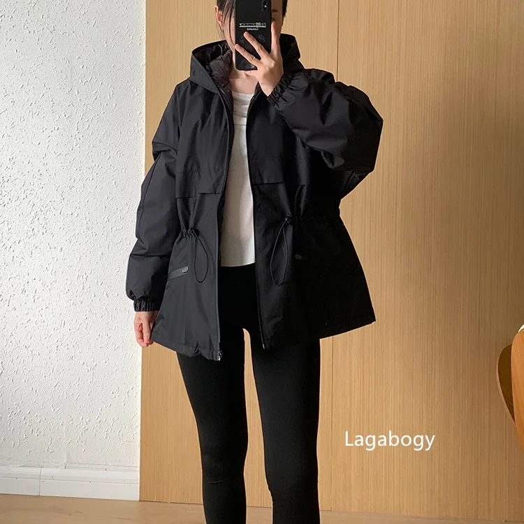 Lagabogy 2025 Autumn Winter Women Outdoor Waterproof Windbreaker Style 90% White Duck Down Jacket Female Short Loose Hooded Coat