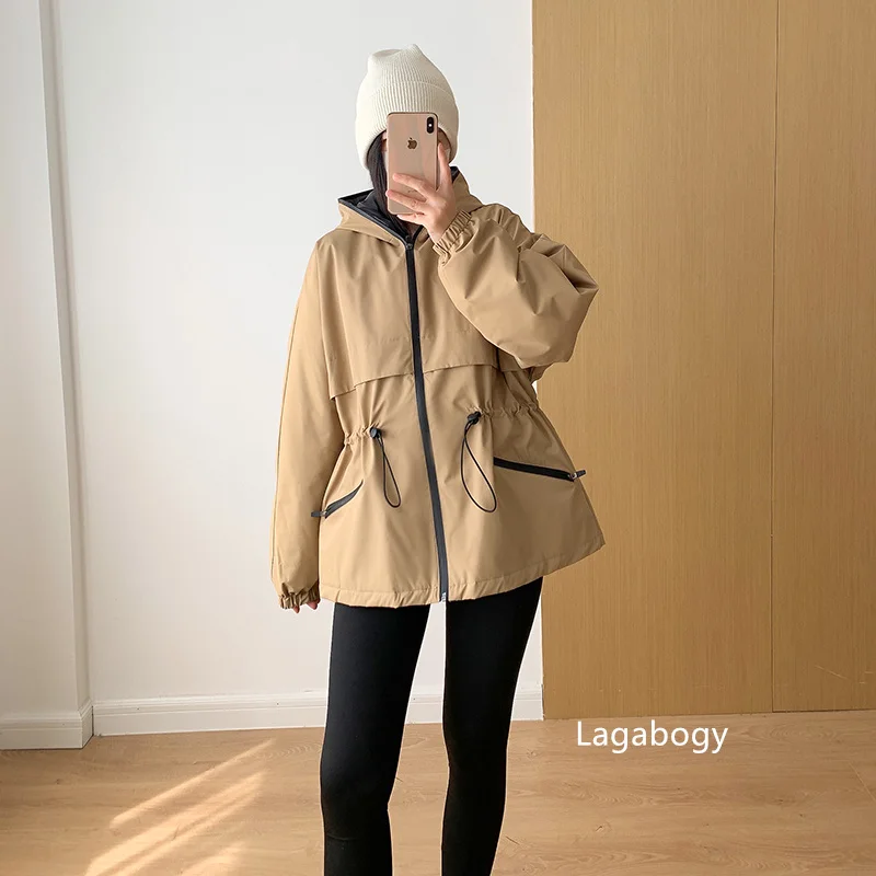Lagabogy 2025 Autumn Winter Women Outdoor Waterproof Windbreaker Style 90% White Duck Down Jacket Female Short Loose Hooded Coat