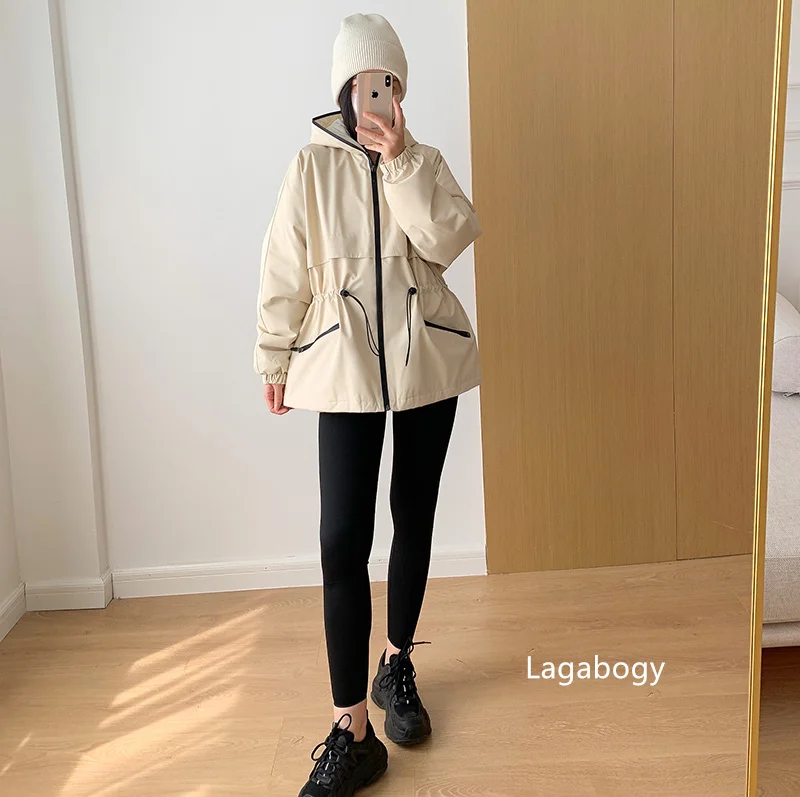 Lagabogy 2025 Autumn Winter Women Outdoor Waterproof Windbreaker Style 90% White Duck Down Jacket Female Short Loose Hooded Coat