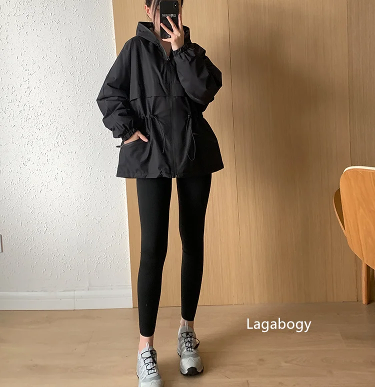 Lagabogy 2025 Autumn Winter Women Outdoor Waterproof Windbreaker Style 90% White Duck Down Jacket Female Short Loose Hooded Coat