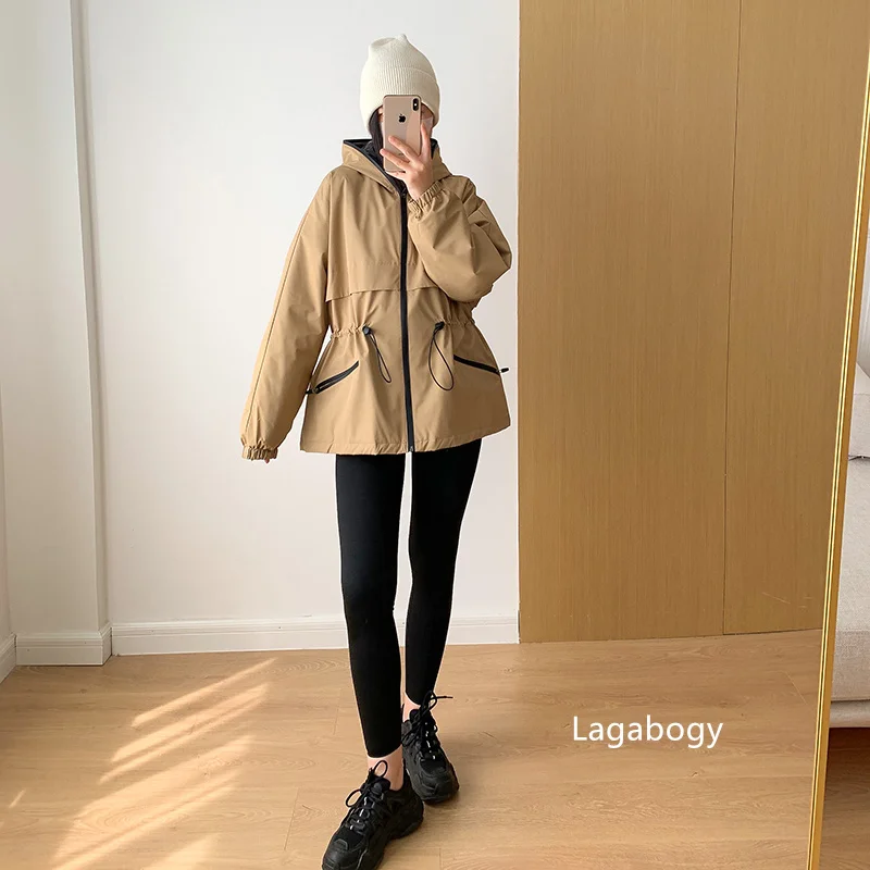 Lagabogy 2025 Autumn Winter Women Outdoor Waterproof Windbreaker Style 90% White Duck Down Jacket Female Short Loose Hooded Coat