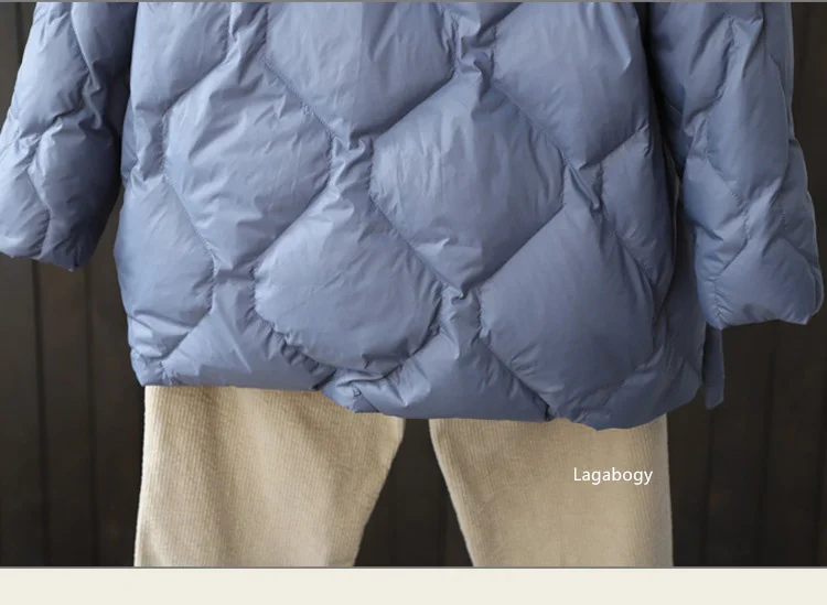 Lagabogy 2025 New Winter Women 90% White Duck Down Jacket Casual Loose Fashion Outwear Hooded Puffer Coat Short Light Warm Parka