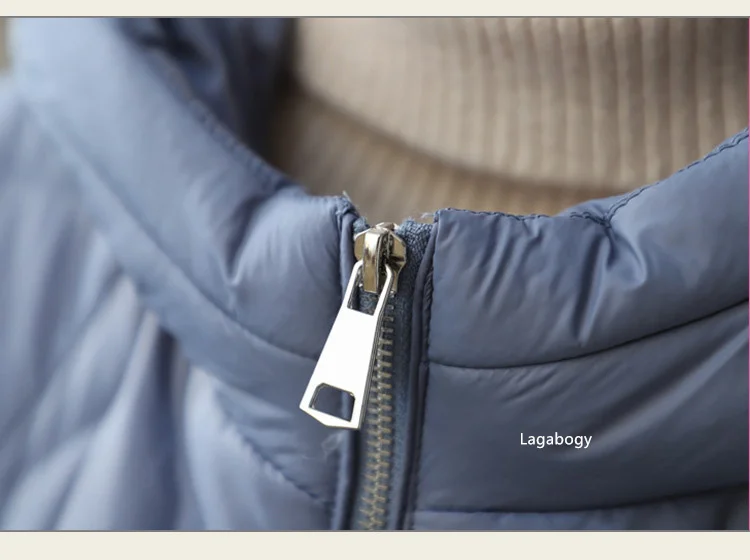 Lagabogy 2025 New Winter Women 90% White Duck Down Jacket Casual Loose Fashion Outwear Hooded Puffer Coat Short Light Warm Parka