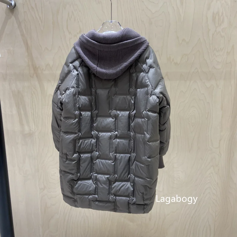 Lagabogy 2025 New Winter Women Long White Duck Down Jacket Female Casual Loose Warm Parkas Knitted Hat Detachable Puffer Coat
