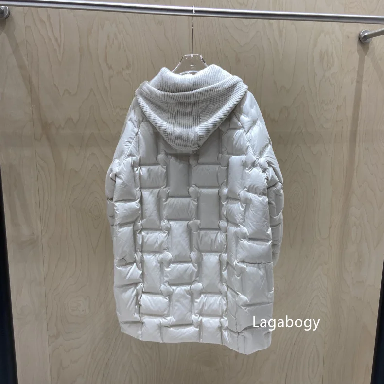 Lagabogy 2025 New Winter Women Long White Duck Down Jacket Female Casual Loose Warm Parkas Knitted Hat Detachable Puffer Coat