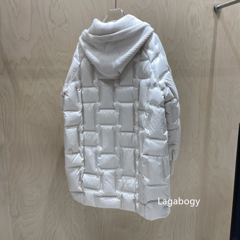 Lagabogy 2025 New Winter Women Long White Duck Down Jacket Female Casual Loose Warm Parkas Knitted Hat Detachable Puffer Coat
