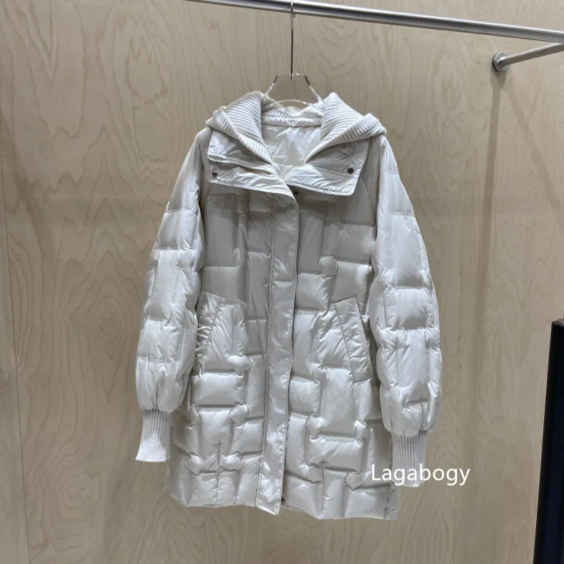 Lagabogy 2025 New Winter Women Long White Duck Down Jacket Female Casual Loose Warm Parkas Knitted Hat Detachable Puffer Coat