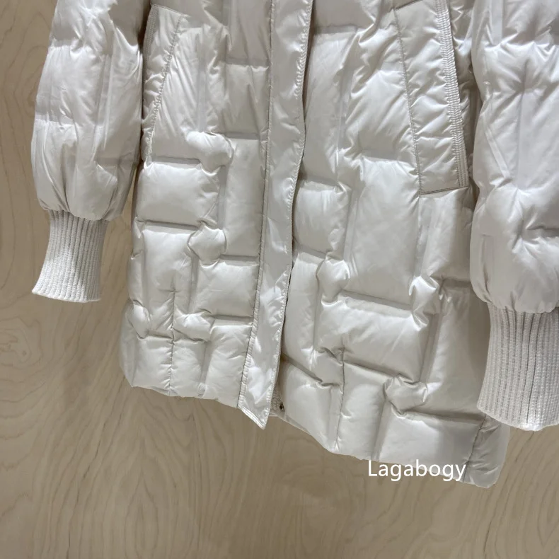 Lagabogy 2025 New Winter Women Long White Duck Down Jacket Female Casual Loose Warm Parkas Knitted Hat Detachable Puffer Coat