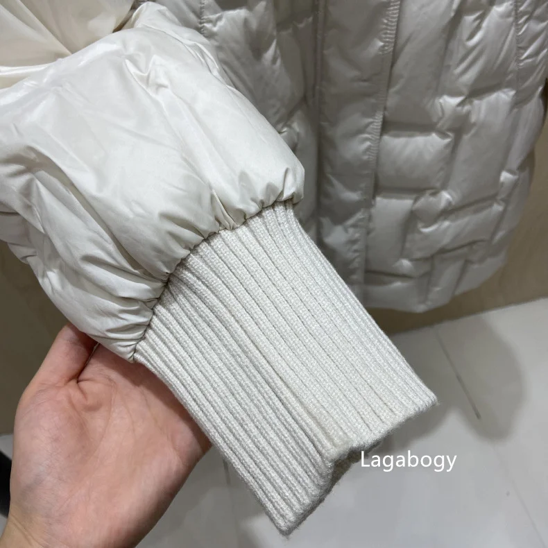 Lagabogy 2025 New Winter Women Long White Duck Down Jacket Female Casual Loose Warm Parkas Knitted Hat Detachable Puffer Coat