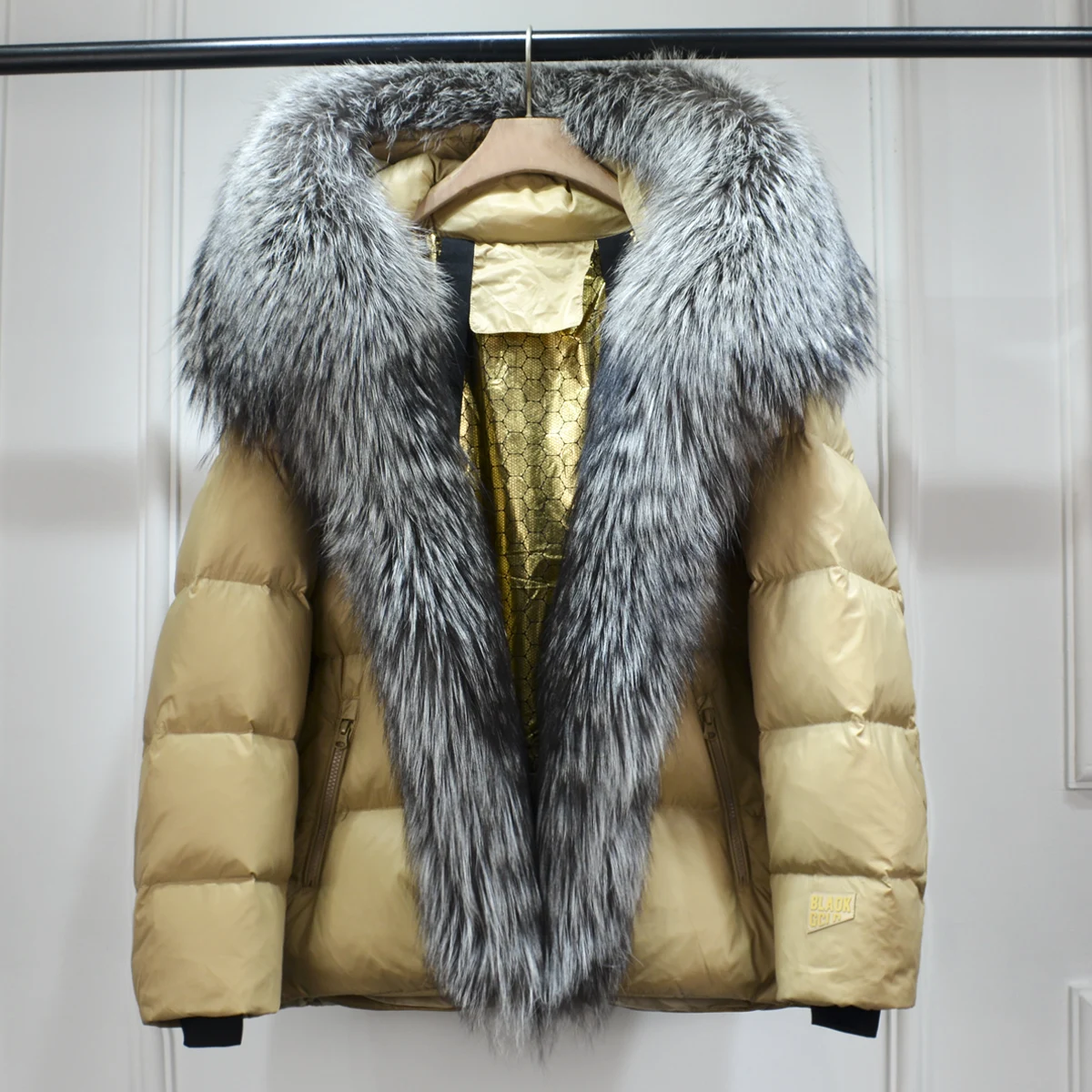 Lagabogy 2025 New Women Winter Hooded Puffer Coat Large Real Fox Fur Down Jacket Female Loose Waterproof Parkas Zipper Outerwear