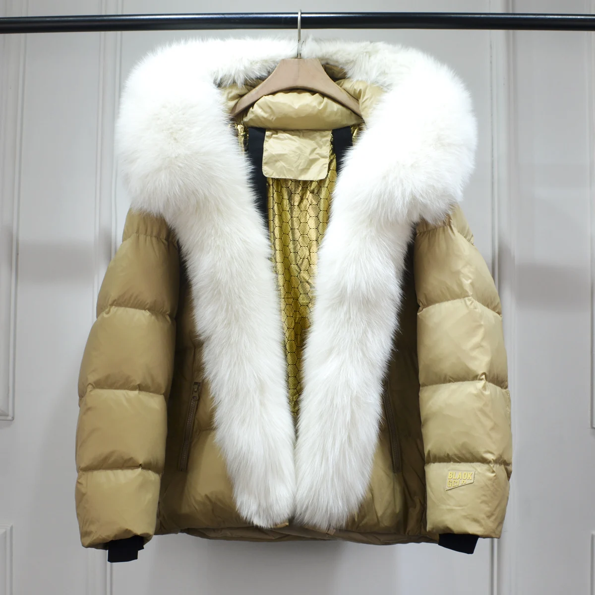 Lagabogy 2025 New Women Winter Hooded Puffer Coat Large Real Fox Fur Down Jacket Female Loose Waterproof Parkas Zipper Outerwear
