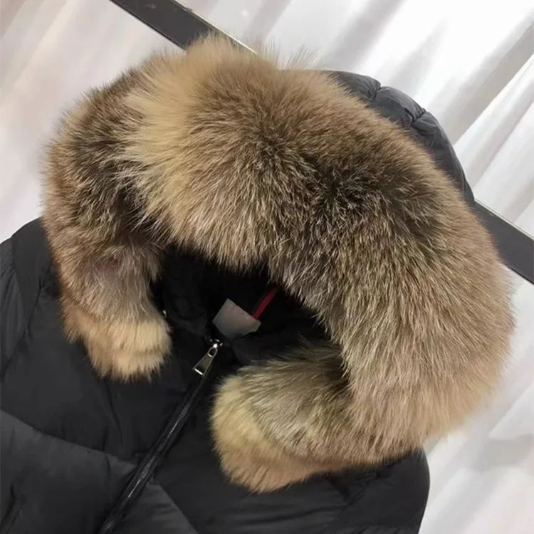 2024 Winter Fashion Down jacket Women Short Thickened Slim fit Waist Hugging Fox Big Fur Collar Hood White Duck