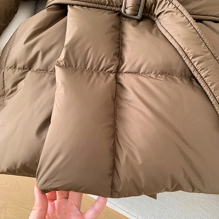Lagabogy 2025 New Winter Women Hooded Thick Loose 90% White Duck Down Jacket Female Elegant Lightweight Puffer Coat With Belt