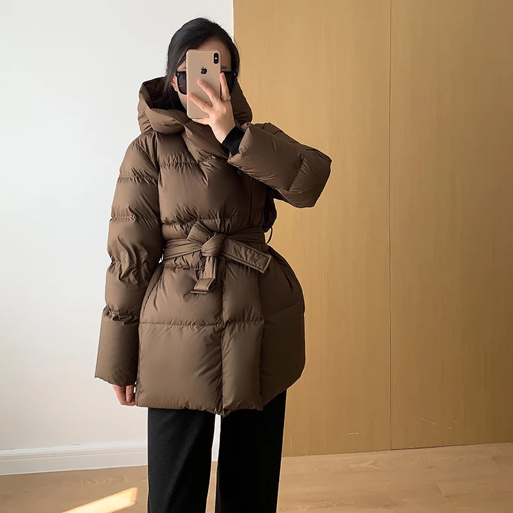 Lagabogy 2025 New Winter Women Hooded Thick Loose 90% White Duck Down Jacket Female Elegant Lightweight Puffer Coat With Belt
